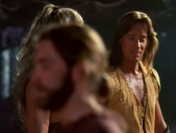 extant_HTLJ_2x05-Outcast_02572