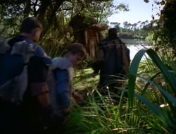 extant_HTLJ_2x05-Outcast_02910