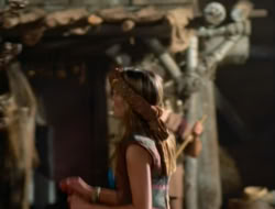 extant_HTLJ_2x05-Outcast_03046