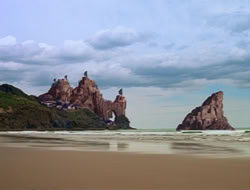 extant_HTLJ_2x17-TheApple_00223