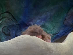 extant_HTLJ_2x17-TheApple_00527