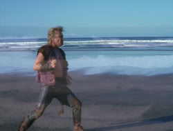 extant_HTLJ_2x17-TheApple_00905