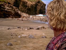 extant_HTLJ_2x17-TheApple_01419