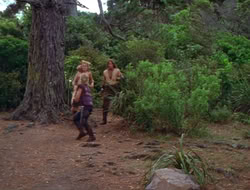 extant_HTLJ_2x17-TheApple_01948