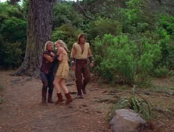 extant_HTLJ_2x17-TheApple_01952