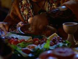 extant_HTLJ_2x17-TheApple_02317