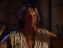extant_HTLJ_2x17-TheApple_02449