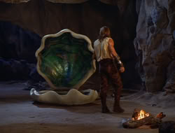 extant_HTLJ_2x17-TheApple_02899
