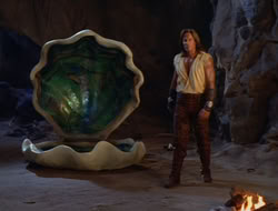 extant_HTLJ_2x17-TheApple_02905
