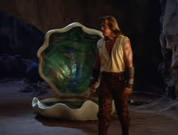 extant_HTLJ_2x17-TheApple_02908
