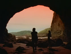 extant_HTLJ_2x17-TheApple_03132