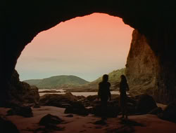 extant_HTLJ_2x17-TheApple_03137