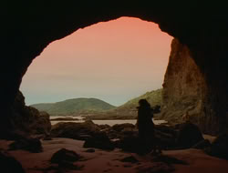 extant_HTLJ_2x17-TheApple_03169