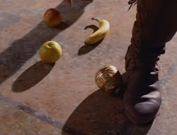 extant_HTLJ_2x17-TheApple_03423