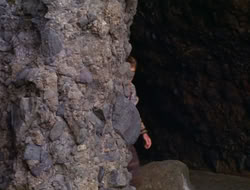 extant_HTLJ_2x17-TheApple_03629