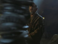 extant_HTLJ_3x03-LoveTakesAHoliday_01661