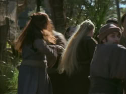 extant_HTLJ_3x03-LoveTakesAHoliday_01876