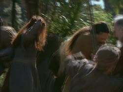 extant_HTLJ_3x03-LoveTakesAHoliday_01877