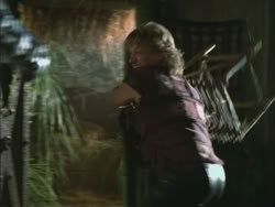 extant_HTLJ_3x03-LoveTakesAHoliday_02304