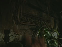 extant_HTLJ_3x03-LoveTakesAHoliday_02325