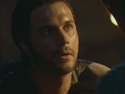 extant_HTLJ_3x03-LoveTakesAHoliday_02657