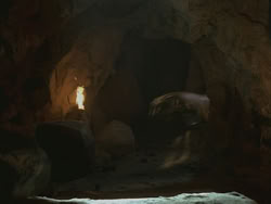 extant_HTLJ_3x03-LoveTakesAHoliday_02957