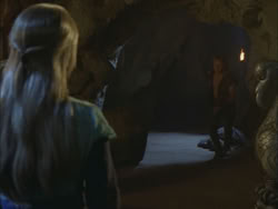 extant_HTLJ_3x03-LoveTakesAHoliday_03367