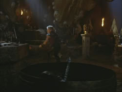 extant_HTLJ_3x03-LoveTakesAHoliday_04659