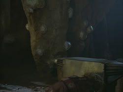 extant_HTLJ_3x03-LoveTakesAHoliday_04696