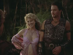 extant_HTLJ_3x03-LoveTakesAHoliday_04919