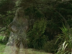 extant_HTLJ_3x07-TheGreenEyedMonster_00317