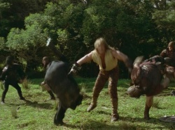 extant_HTLJ_3x07-TheGreenEyedMonster_00329