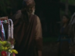 extant_HTLJ_3x07-TheGreenEyedMonster_01050