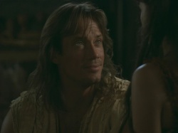 extant_HTLJ_3x07-TheGreenEyedMonster_01478