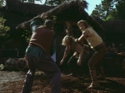extant_HTLJ_3x07-TheGreenEyedMonster_01742