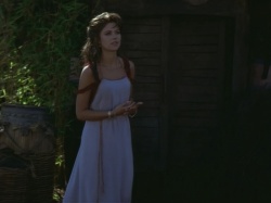 extant_HTLJ_3x07-TheGreenEyedMonster_01761