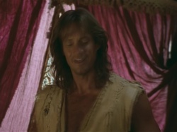 extant_HTLJ_3x07-TheGreenEyedMonster_02319