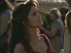 extant_HTLJ_3x07-TheGreenEyedMonster_02484