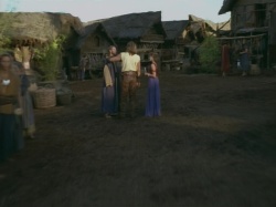 extant_HTLJ_3x07-TheGreenEyedMonster_02574