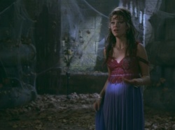 extant_HTLJ_3x07-TheGreenEyedMonster_02704