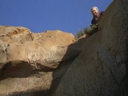 extant_HTLJ_3x07-TheGreenEyedMonster_03685