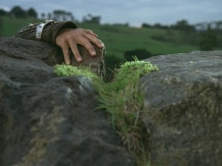 extant_HTLJ_3x07-TheGreenEyedMonster_03917