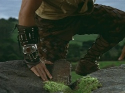 extant_HTLJ_3x07-TheGreenEyedMonster_03942