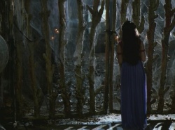 extant_HTLJ_3x07-TheGreenEyedMonster_04137