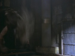 extant_HTLJ_3x07-TheGreenEyedMonster_04234