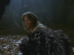 extant_HTLJ_3x07-TheGreenEyedMonster_04417