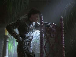 extant_HTLJ_3x13-Encounter_00675