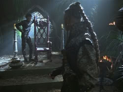 extant_HTLJ_3x13-Encounter_00680