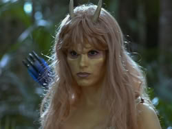 extant_HTLJ_3x13-Encounter_01329