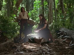 extant_HTLJ_3x13-Encounter_01555